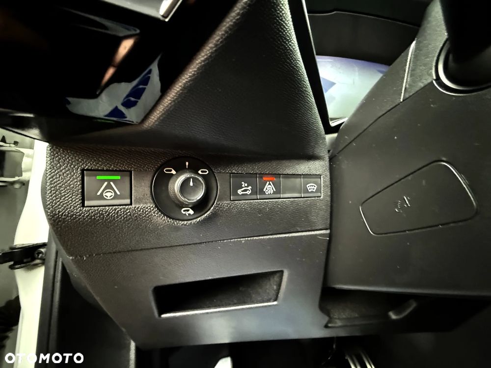 DS Automobiles DS 7 Crossback 1.6 PureTech Performance Line + - 25