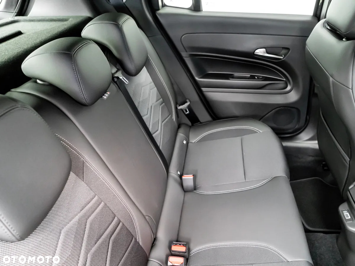Jeep Avenger 1.2 T3 mHEV Summit FWD eDCT6 - 17