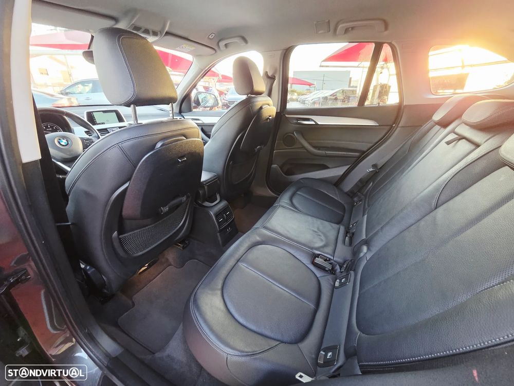 BMW X1 20 d xDrive Auto Line Sport - 21