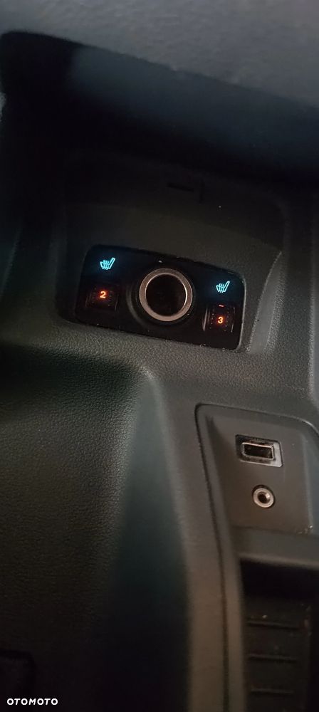 Ford Grand C-MAX - 12