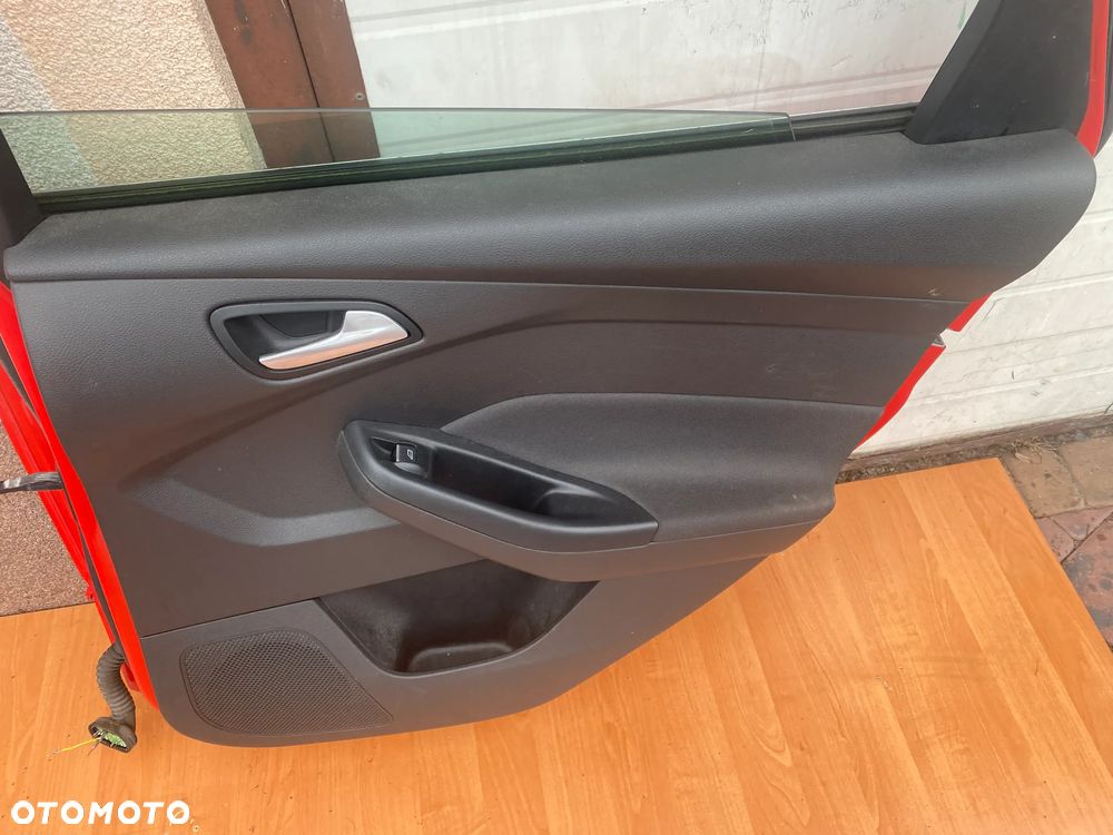DRZWI PRWY TYŁ PRAWE TYLNE FORD FOCUS MK3 III KOLOR ZF - 8
