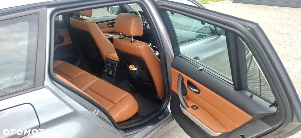 BMW Seria 3 320d Efficient Dynamics Edition Edition Luxury Line Purity - 10