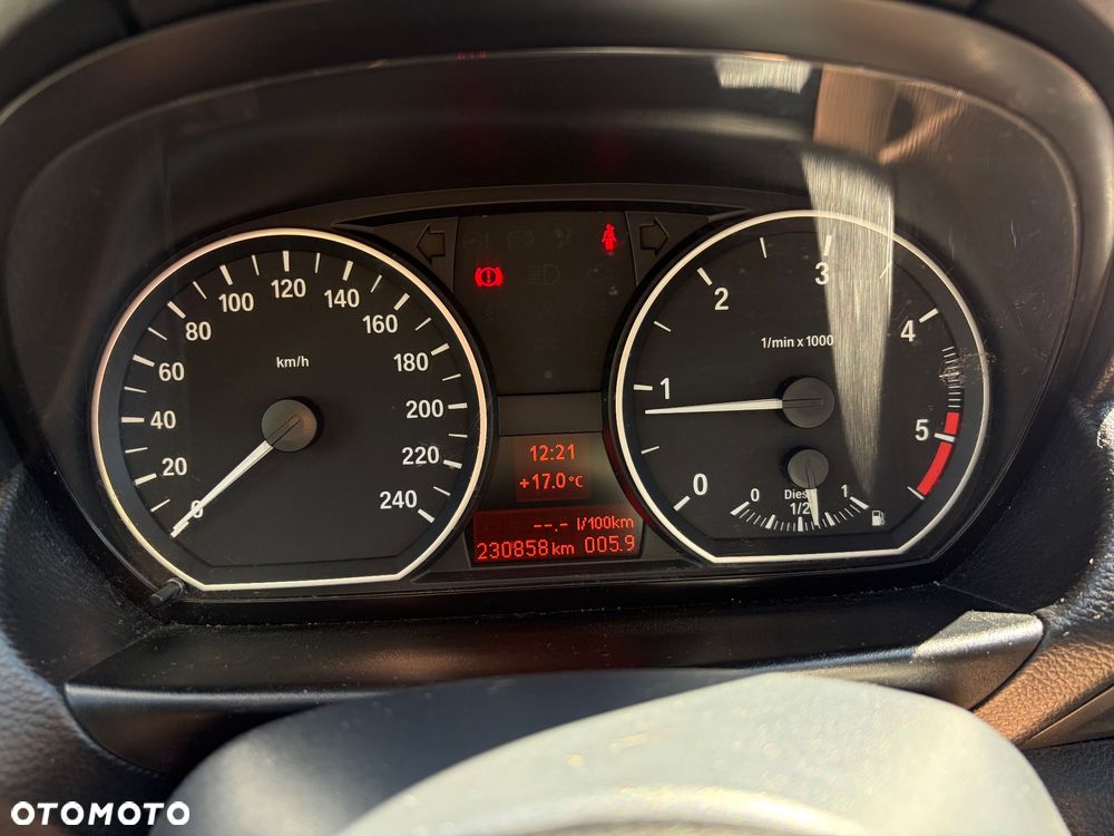 BMW Seria 1 118d - 14