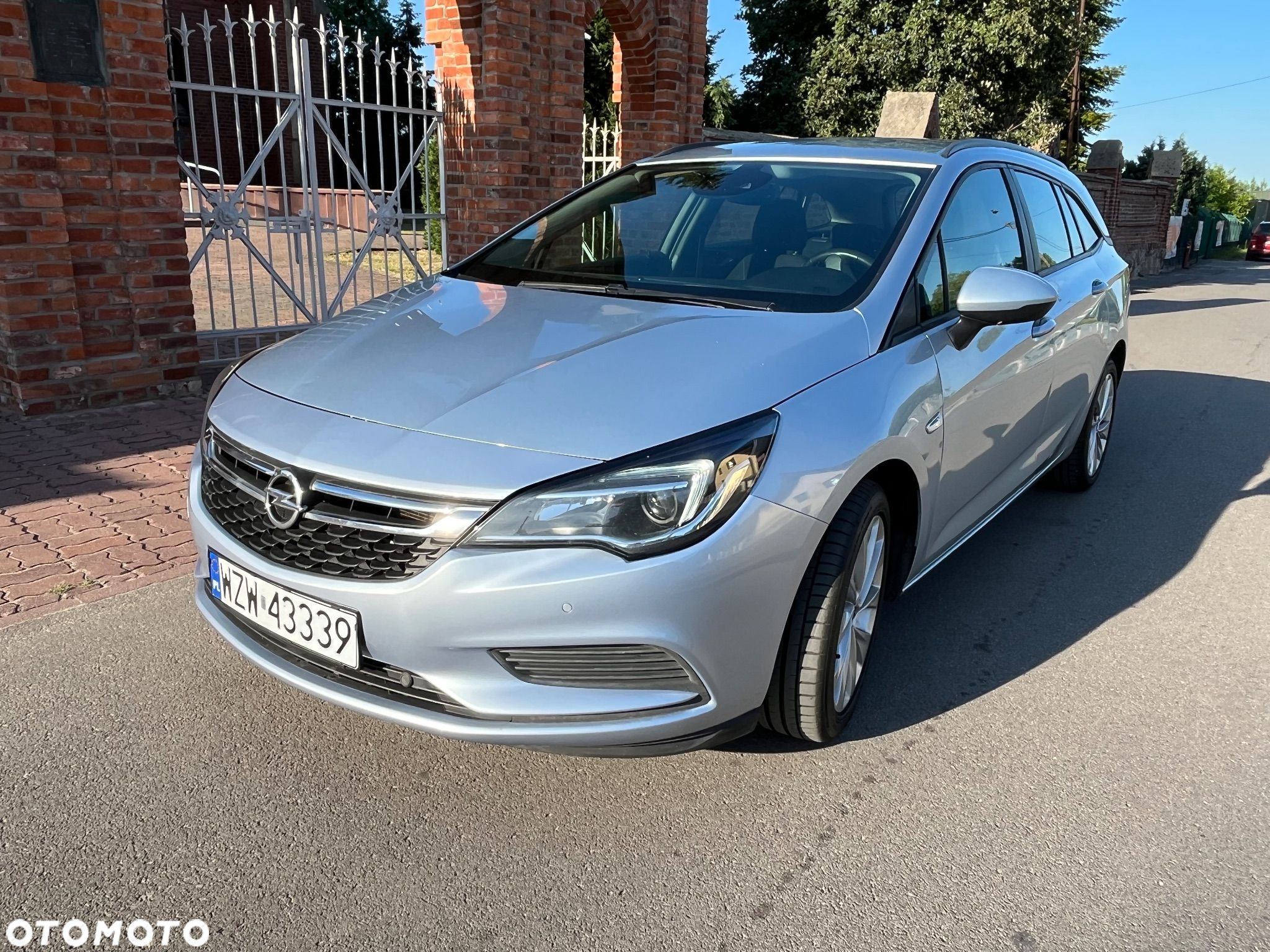 Opel Astra 1.4 Turbo Sports Tourer Edition - 1