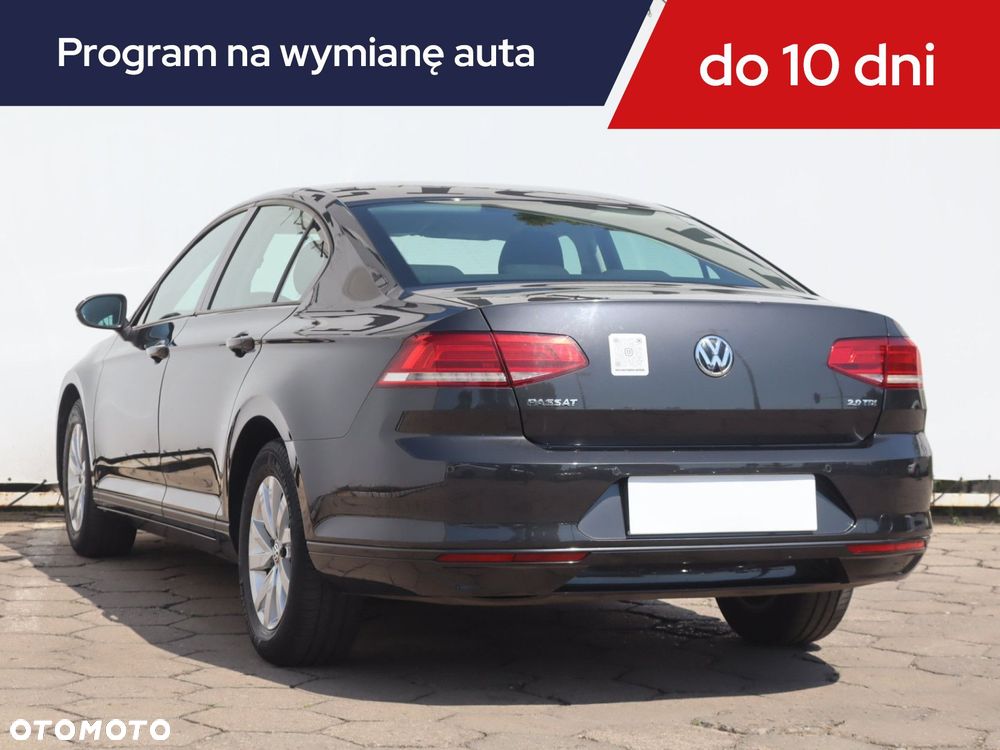 Volkswagen Passat - 6