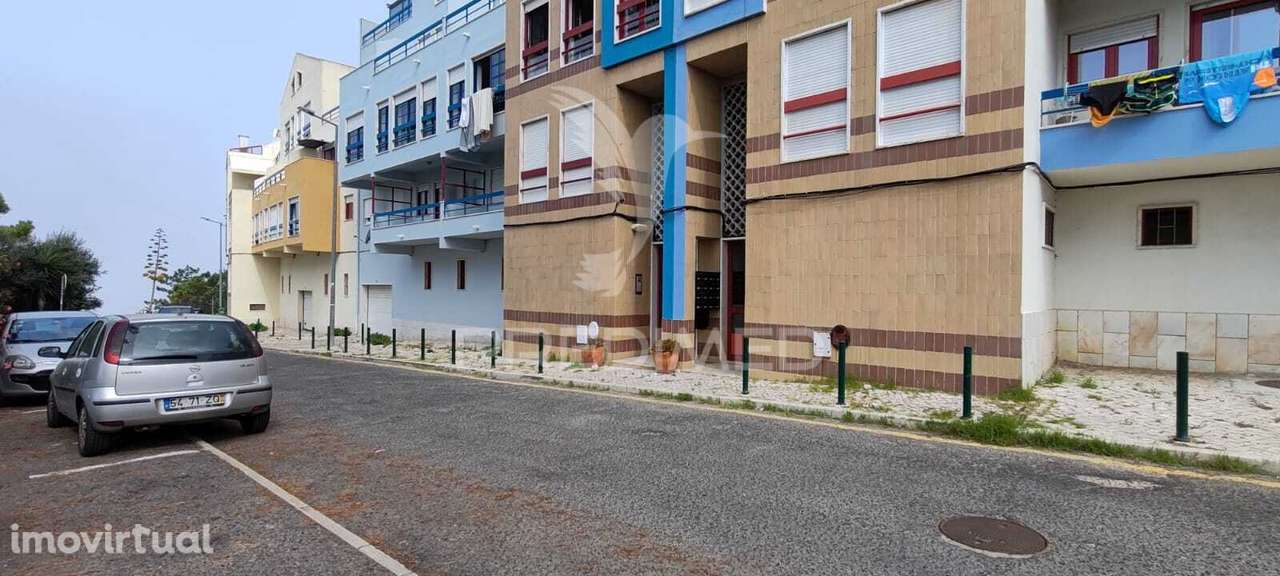 T1 MAGOITO COM VARANDA E PARQUEAMENTO - Grande imagem: 3/35