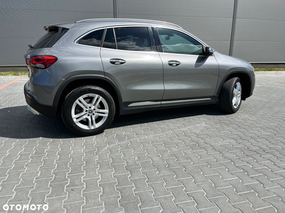 Mercedes-Benz GLA 250 8G-DCT - 3