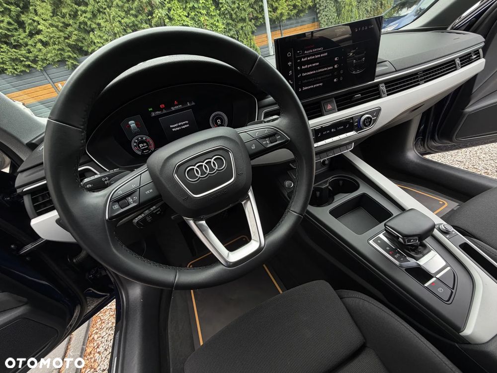 Audi A4 Avant 40 TFSI S tronic - 32