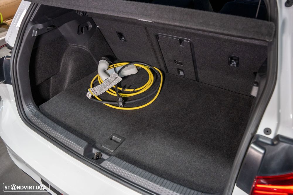 VW Golf 1.4 TSI GTE DSG - 19