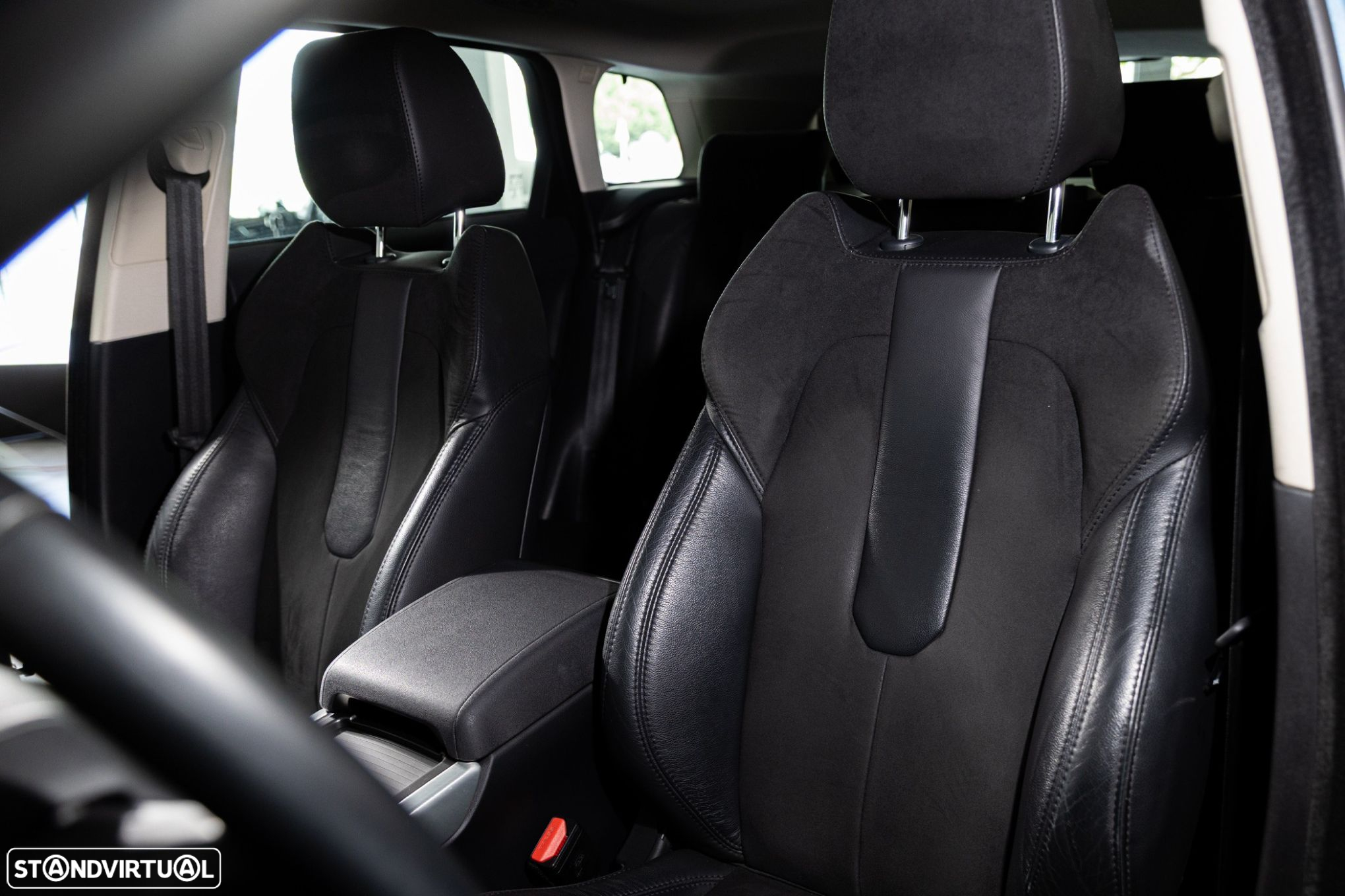 Land Rover Range Rover Evoque 2.2 eD4 Pure - 21