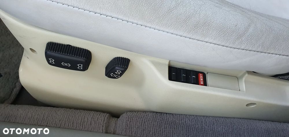 BMW Seria 7 740iL - 28