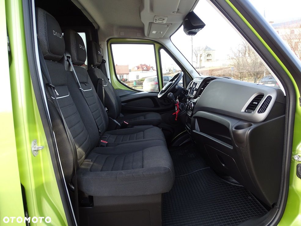 Iveco Daily L4H2 35S18 3.0 180 Brygadówka DOKA 7 Osób HAUSER UNIKAT!! JEDYNY TAKI!! JAK NOWY!! - 17
