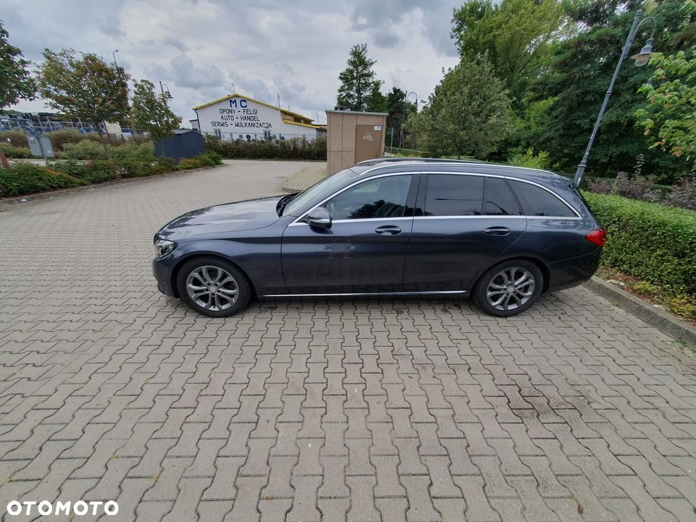 Mercedes-Benz Klasa C 200 (BlueTEC) d 7G-TRONIC Exclusive - 3
