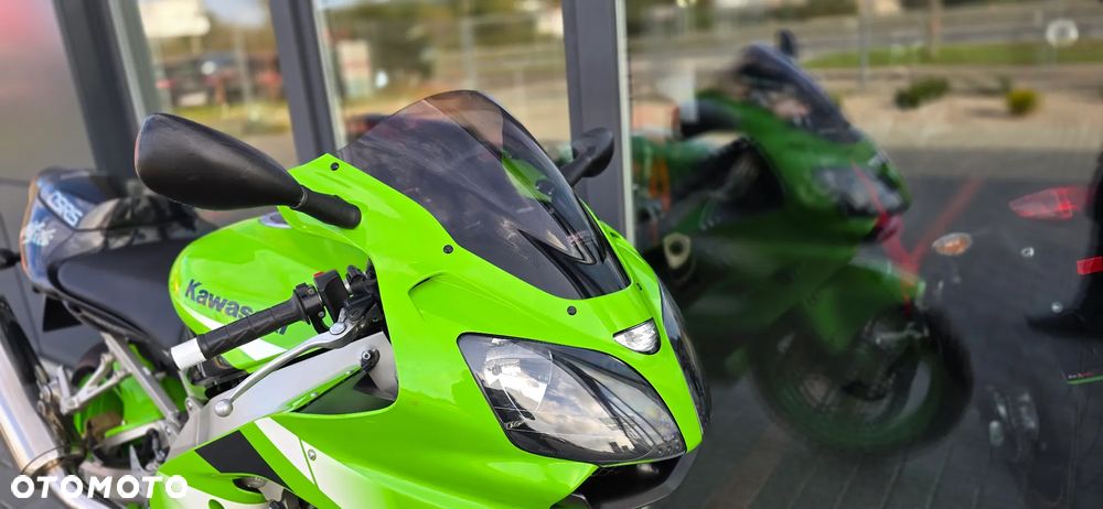 Kawasaki ZX - 8