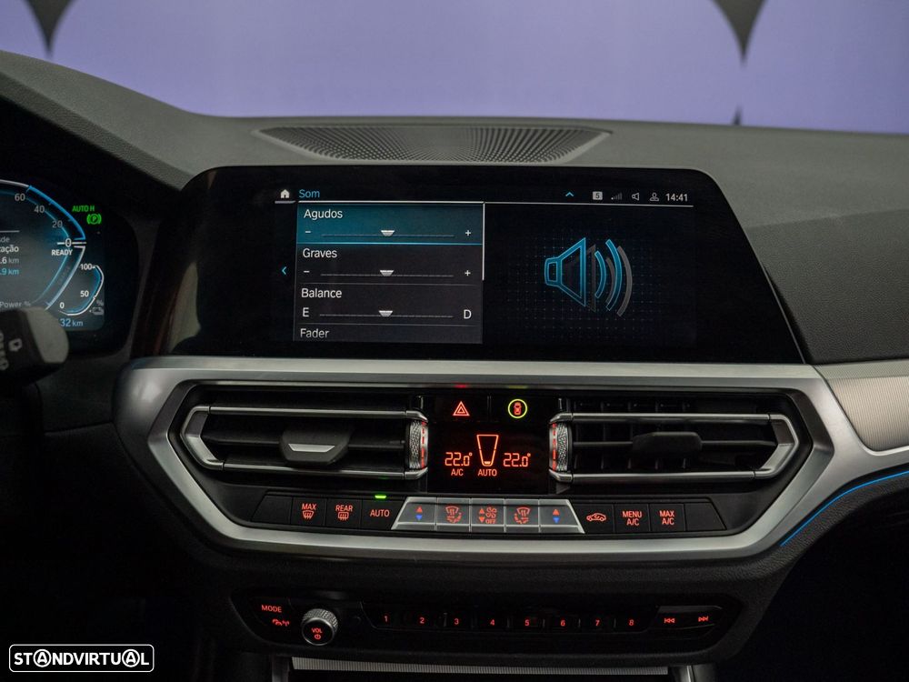 BMW 330 e Pack M Auto - 44