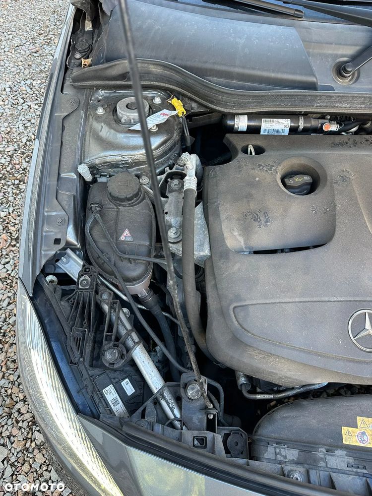 Mercedes-Benz Klasa A 200 (BlueEFFICIENCY) - 29