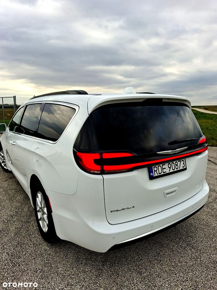 Chrysler Pacifica - 19