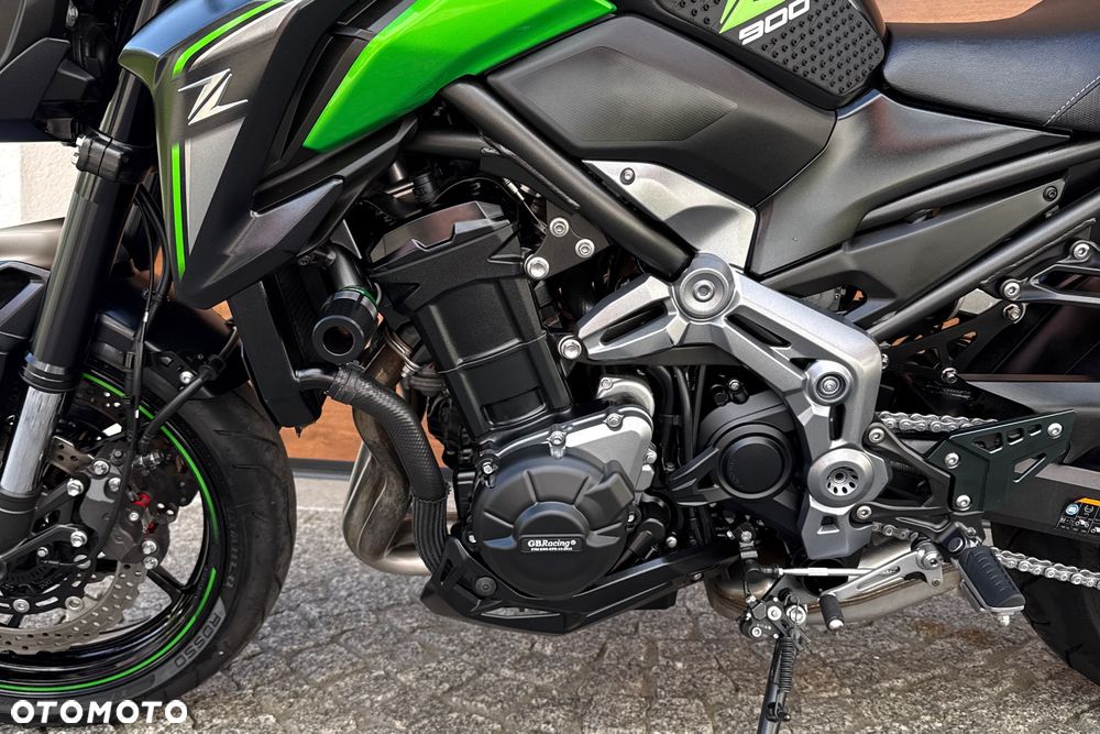 Kawasaki Z 900 - 21