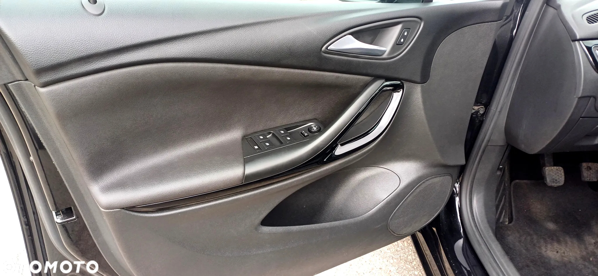 Opel Astra IV 1.6 CDTI Sport - 10