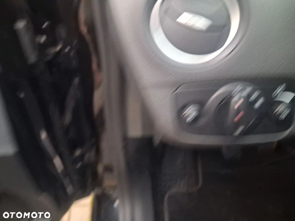 Ford Mondeo 2.0 TDCi Titanium X - 25