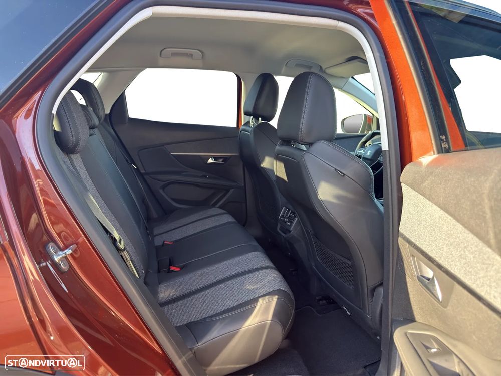 Peugeot 3008 PureTech 130 Stop & Start GPF EAT8 Allure - 16