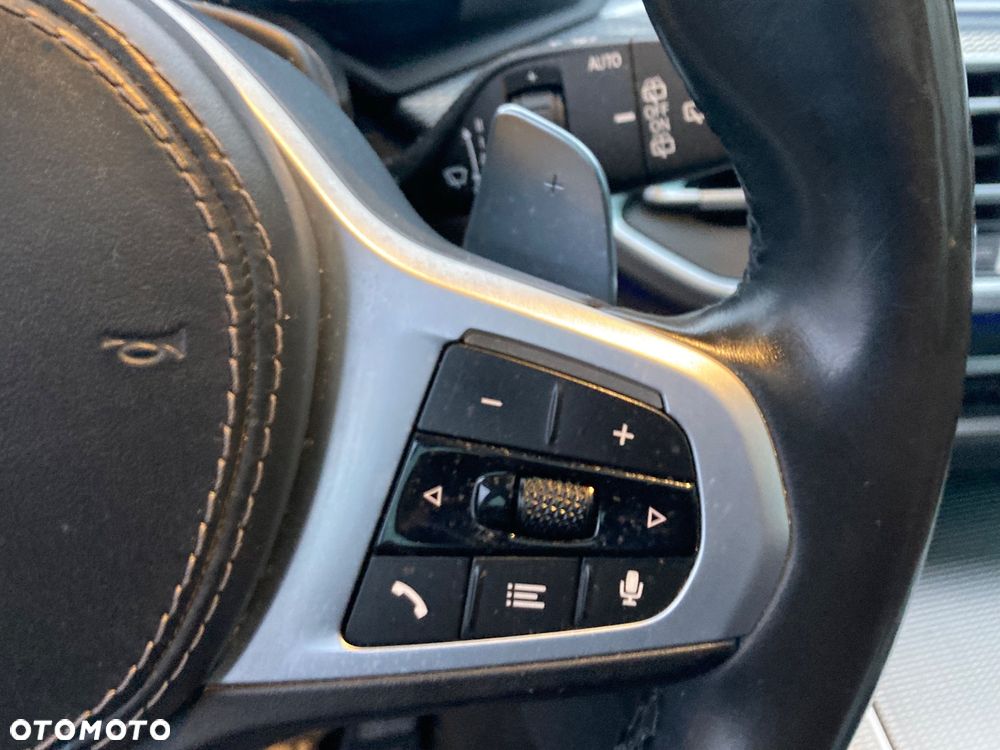 BMW X5 xDrive30d - 19