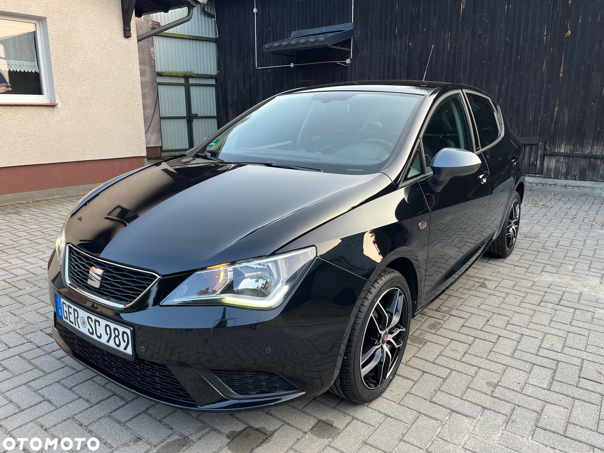 Seat Ibiza 1.2 TSI CONNECT - 1