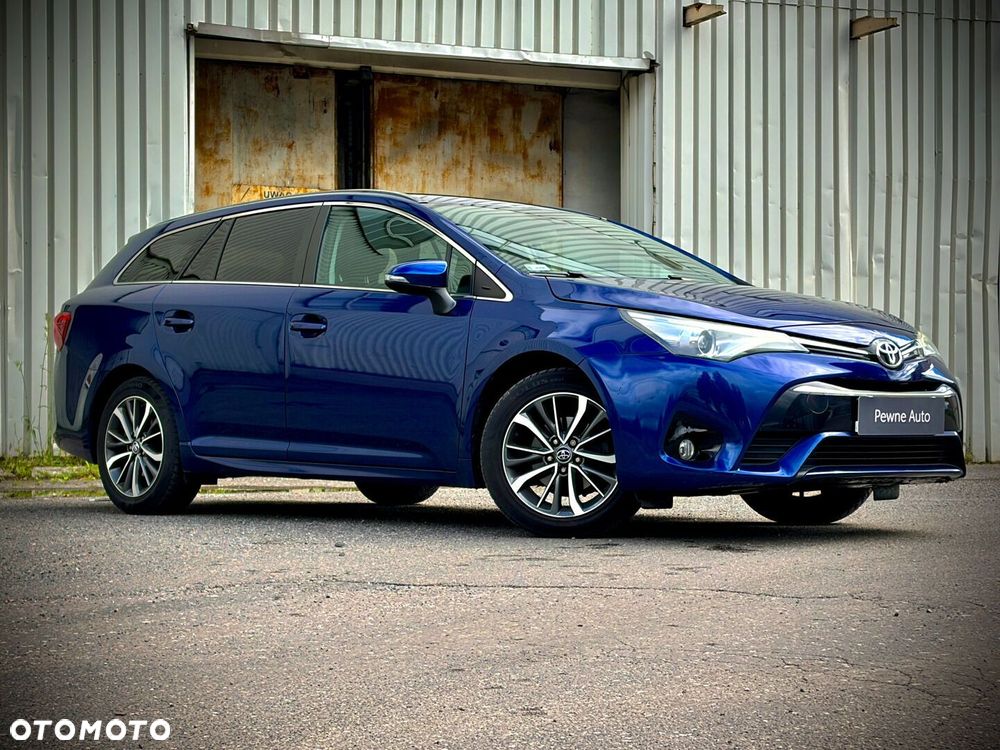 Toyota Avensis 2.0 Premium MS - 15