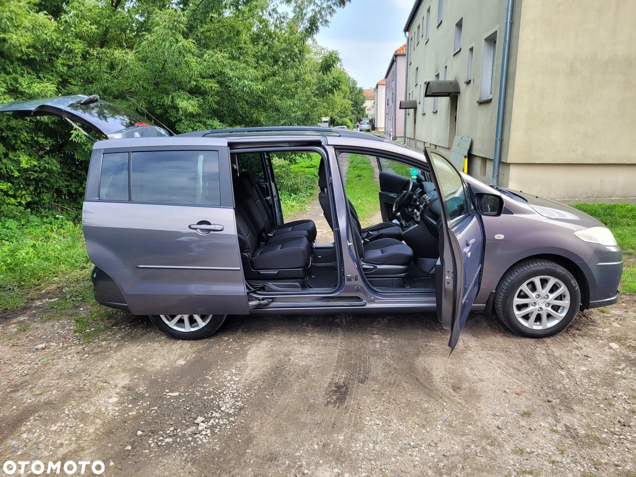 Mazda 5 - 3