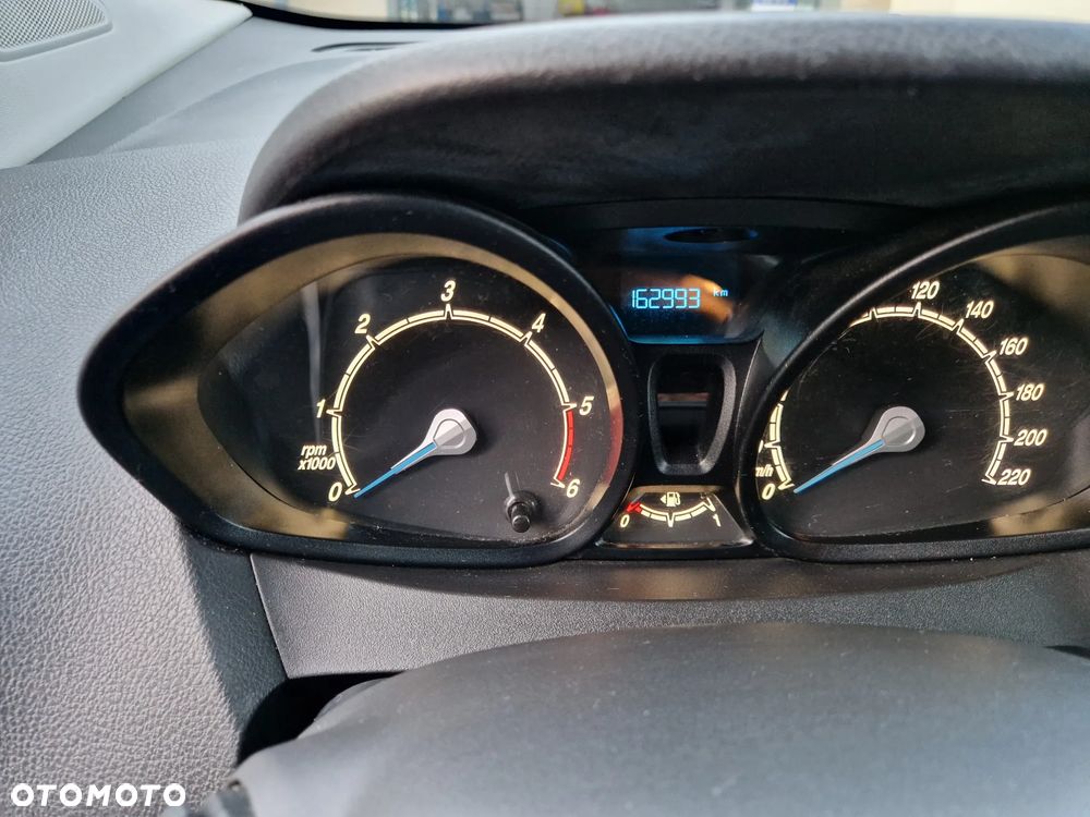 Ford Tourneo Courier 1.5 TDCi Trend - 9