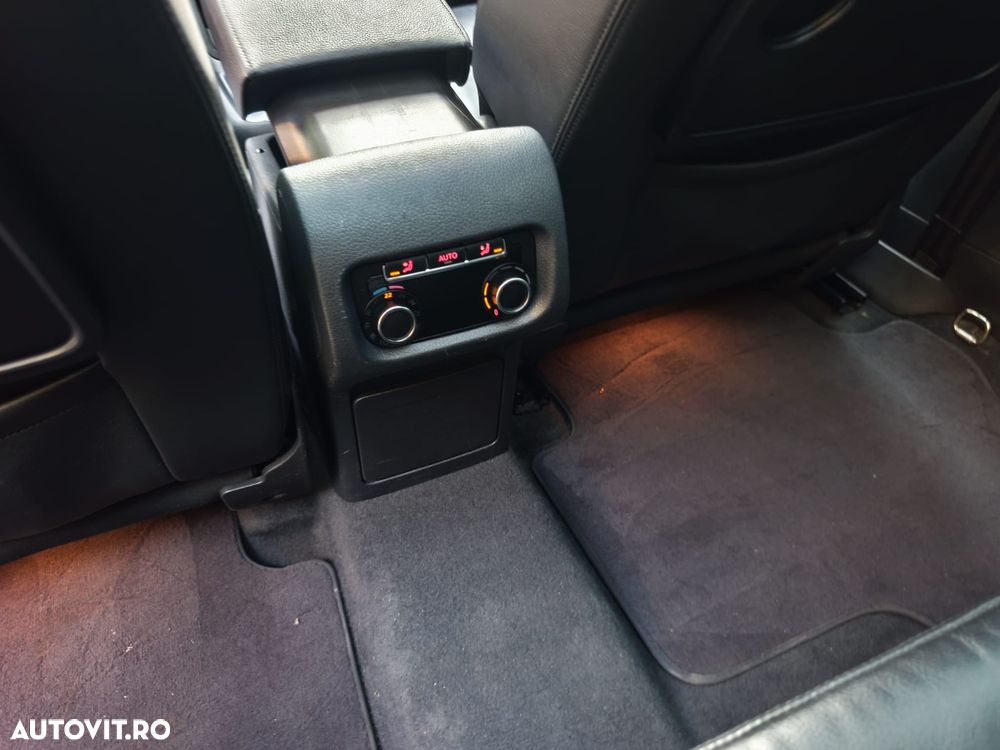 Volkswagen Sharan 2.0 TDI DSG BlueMotion Technology Highline - 16