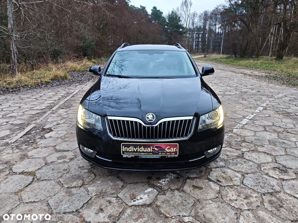 Skoda Superb 2.0 TDI PD Elegance - 19