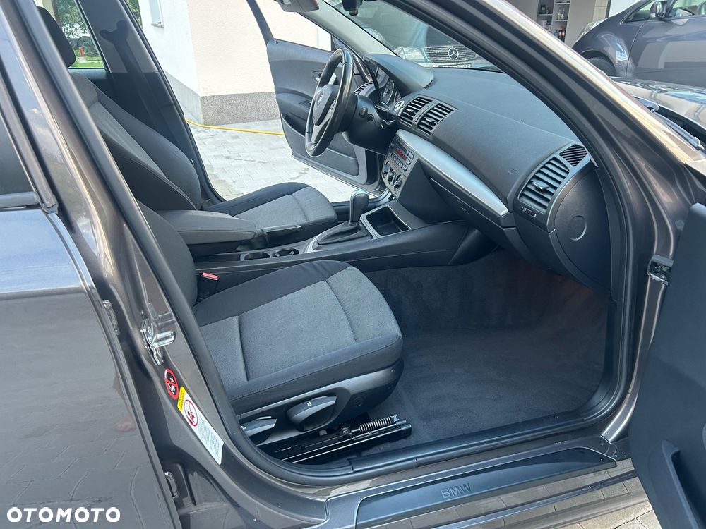 BMW Seria 1 118i - 10