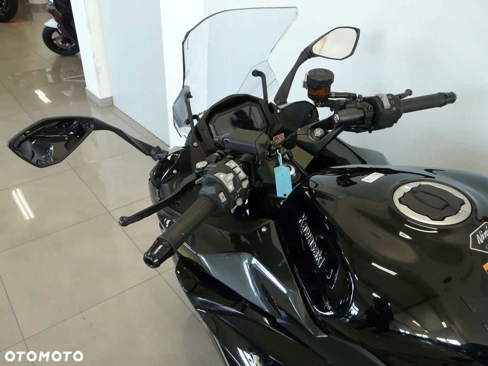 Kawasaki Ninja - 17