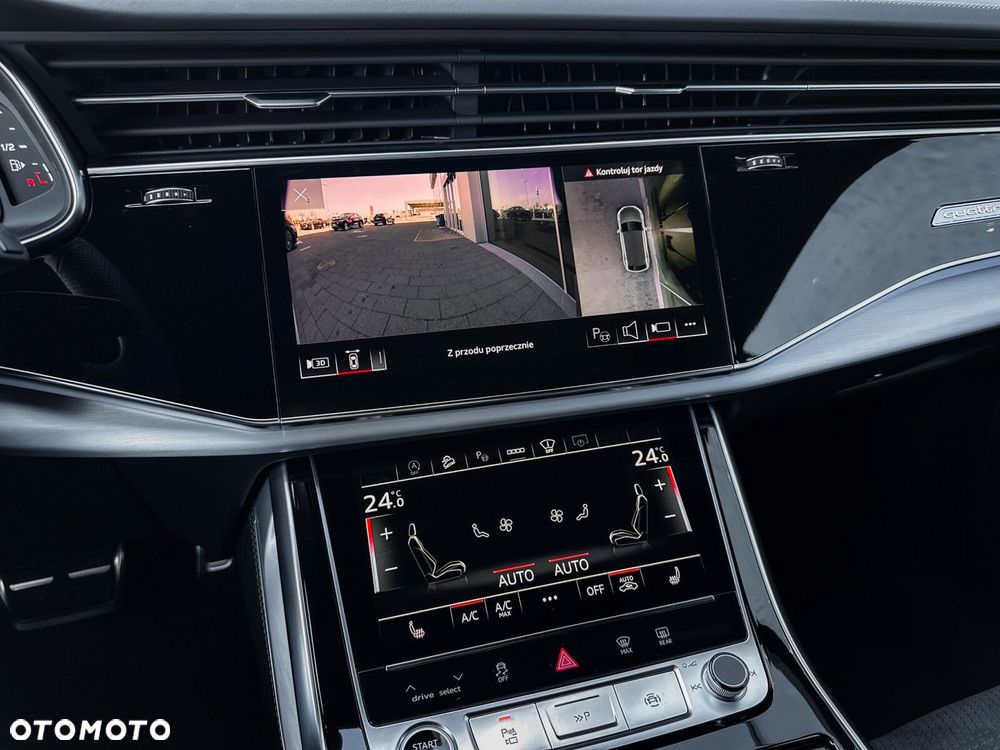 Audi Q8 - 35