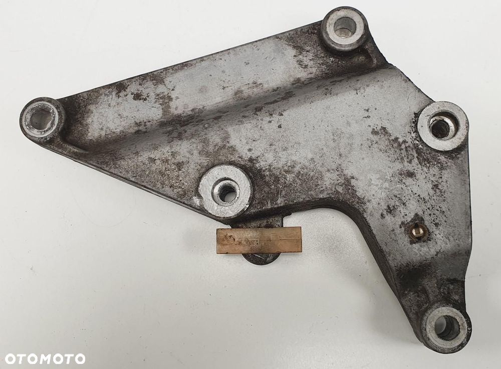 ŁAPA MOCOWANIE SPRĘŻARKI JAGUAR S-TYPE 3.0 V6 - 1