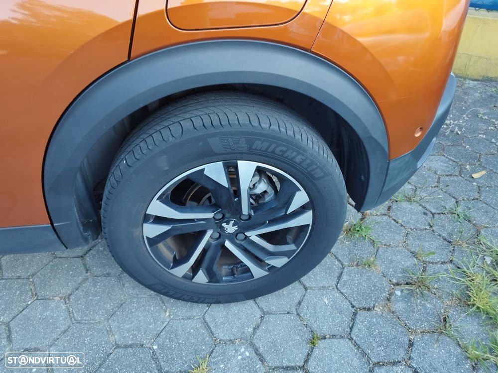 Peugeot 2008 1.2 PureTech GT Line EAT8 - 10