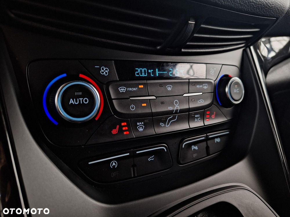 Ford Kuga - 24
