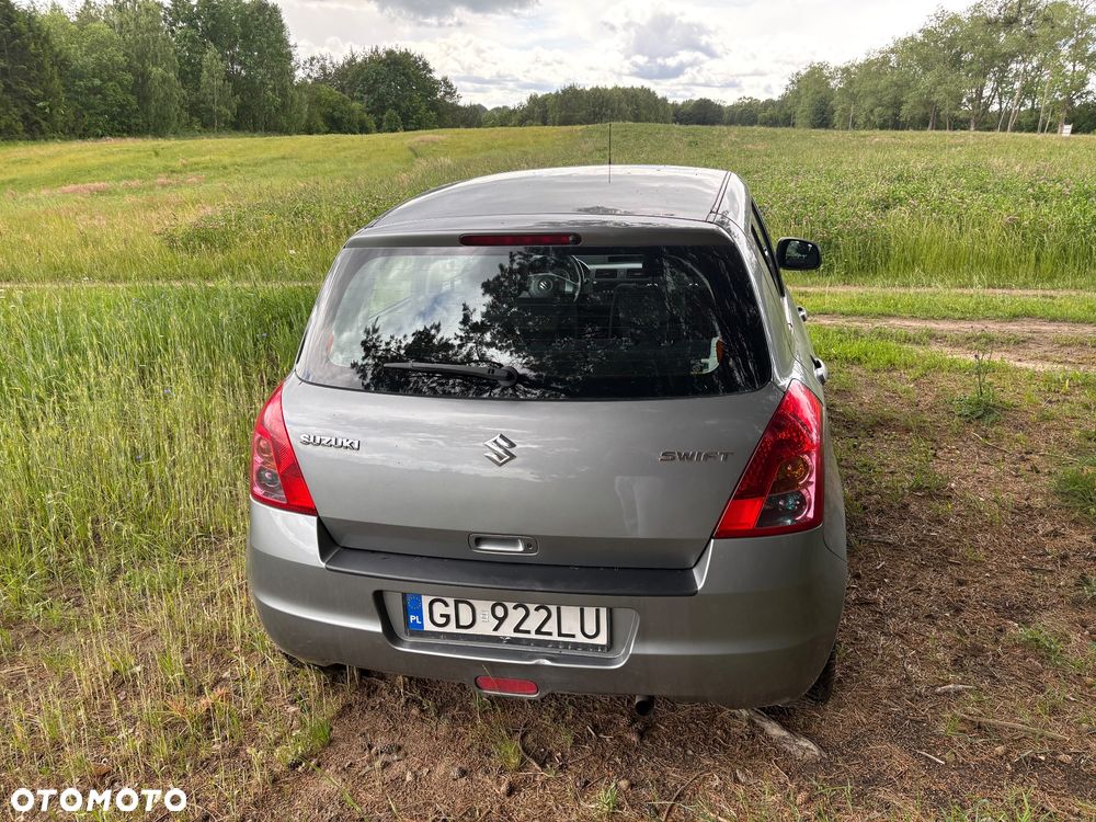 Suzuki Swift 1.3 GS / Premium - 4