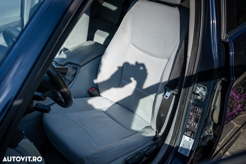 BMW Seria 3 320d - 11