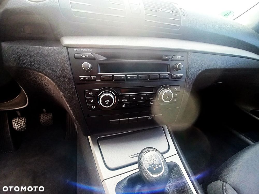 BMW Seria 1 118i Edition Lifestyle - 17