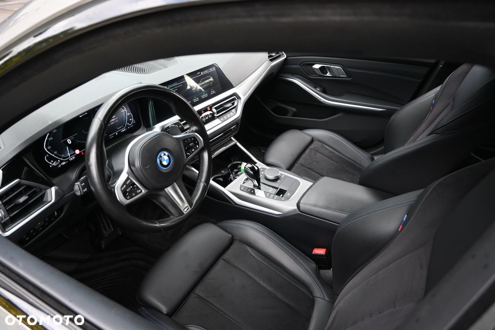 BMW Seria 3 320e M Sport - 15