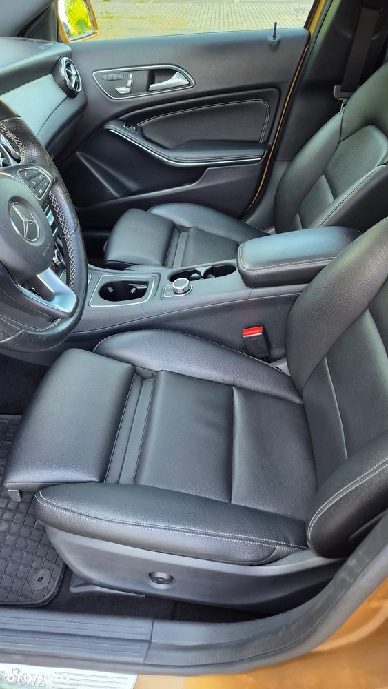 Mercedes-Benz GLA 250 4Matic 7G-DCT - 7