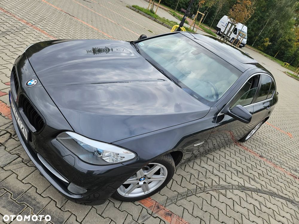 BMW Seria 5 525d - 3