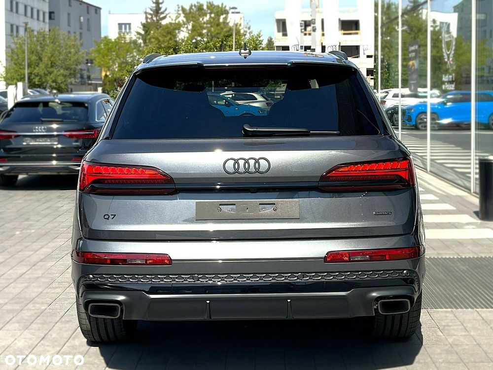 Audi Q7 - 13