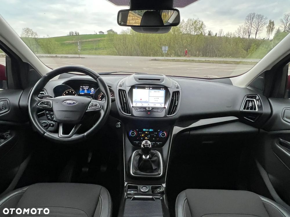 Ford Kuga - 23