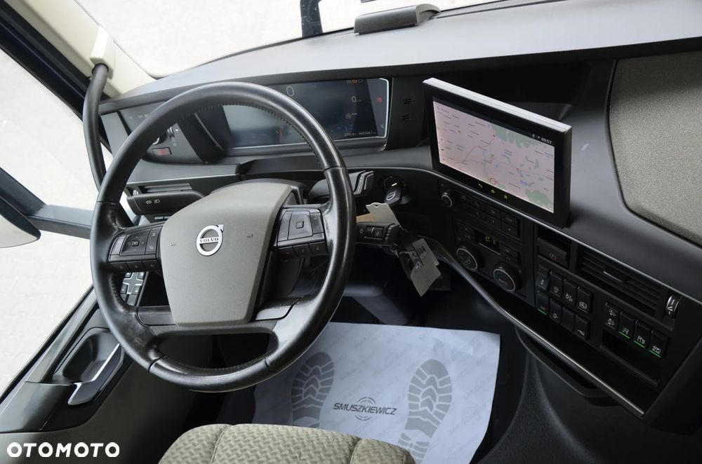 Volvo FH 5 XL NEW / 2021r. / I-SAVE / KLIMA P. / FULL LED / ACC / ALCOA / NAVI / KAMERA / DE / 5718 - 22