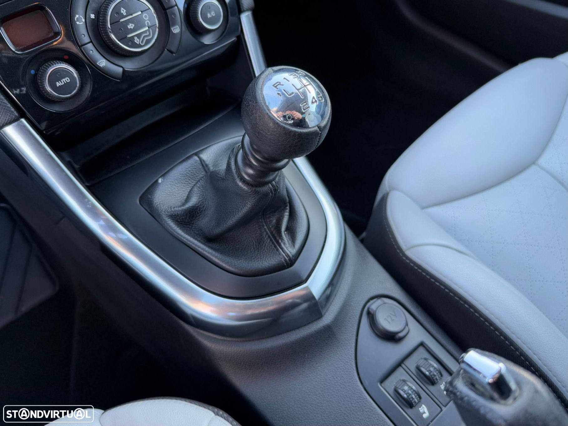 Peugeot 308 CC 2.0 HDi Roland Garros - 17