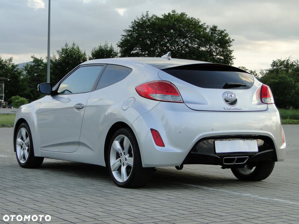 Hyundai Veloster 1.6 Premium - 9