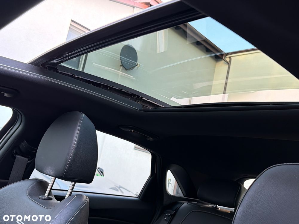 Kia Ceed - 9